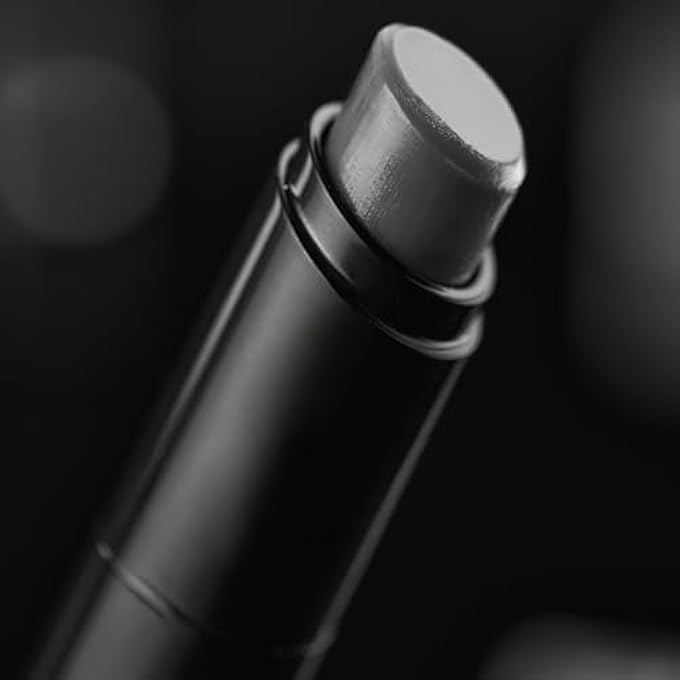 Harry's BLACK LIP BALM FOR MEN - HYDRATING MEN'S LIP BALM WITH NATURAL FINISH - KOREAN SKINCARE TECHNOLOGY WITH MEADOWFOAM OIL - Image 4